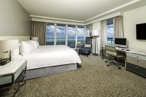 Fontainebleau Miami Beach Photos