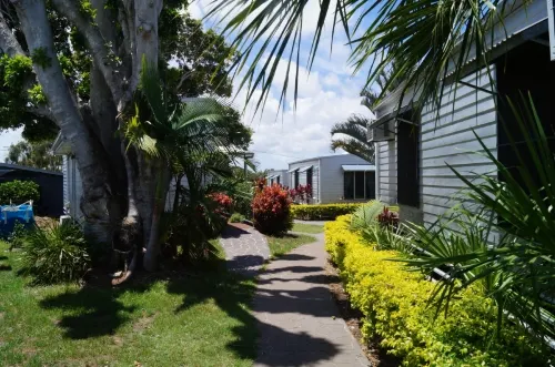 Tin Can Bay's Sleepy Lagoon Motel Extérieur Photos