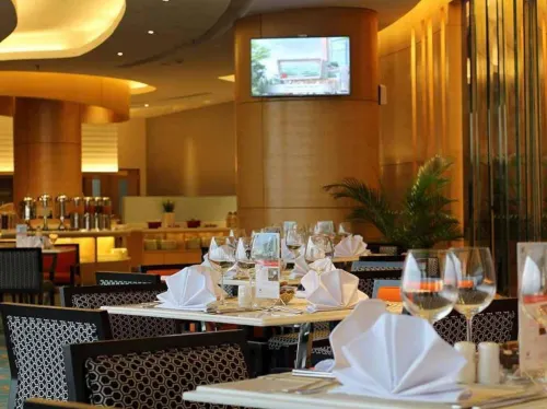Hotel Ciputra Cibubur managed by Swiss-Belhotel International Makanan Photos