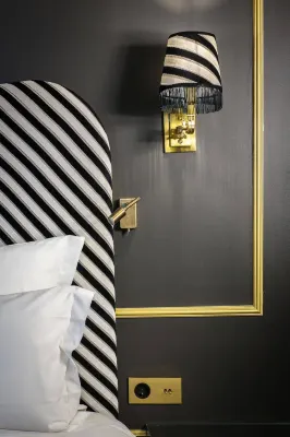 Snob Hotel  Photos