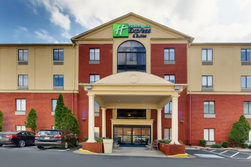 Holiday Inn Express & Suites Atlanta-Emory University Area Exterior Photos