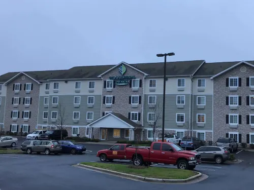 WoodSpring Suites Raleigh Apex Exterior Photos