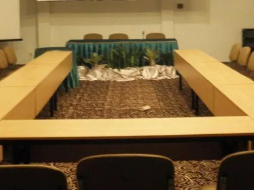 Grand Cikarang Hotel Geschäftseinrichtungen Photos