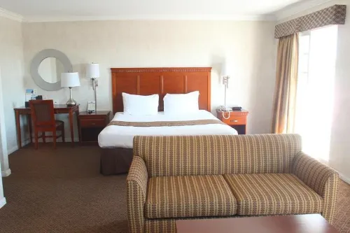 Days Inn by Wyndham Santa Monica Photos