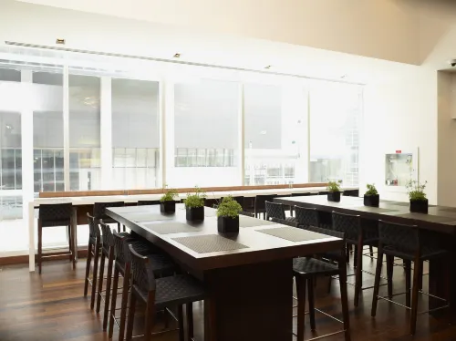 Le Germain Hotel Maple Leaf Square Ruokailu Photos