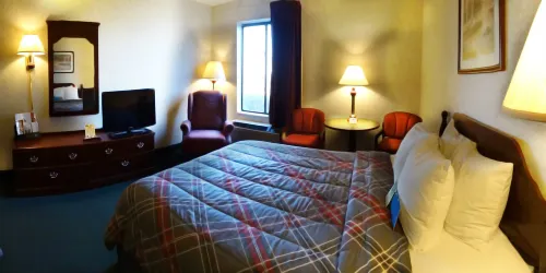 Days Inn by Wyndham Battlefield Rd/Hwy 65 Photos