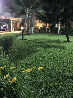 Accra City Hotel Extérieur Photos
