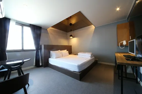 The Stone Bridge Hotel Sasang Photos