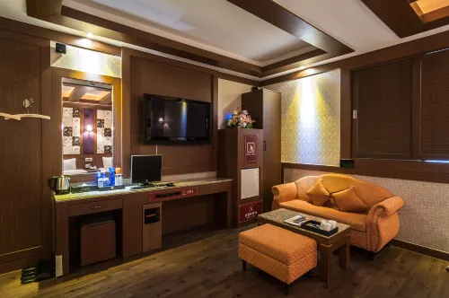 Aura Hotel Photos