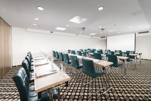 Bo33 Hotel Family & Suites Business Facilities Photos