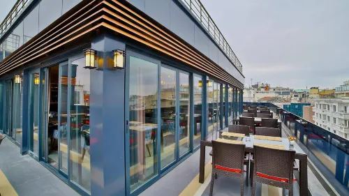 Beethoven Premium Hotel Restauration Photos