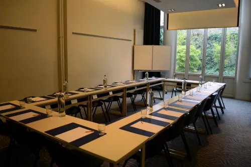 Hotel du Congres Business Photos