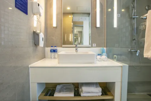 Holiday Inn Express Luoyang City Center Kamar Photos