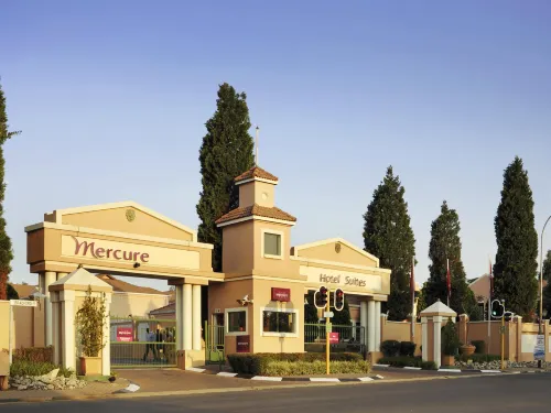 Mercure Johannesburg Bedfordview Hotel Exterior Photos