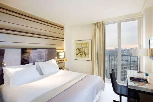 H10 London Waterloo Hotel Rooms Photos