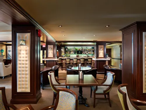 Chateau Victoria Hotel & Suites Featured Photos
