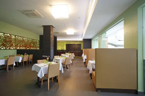 Best Western Premier Garden Hotel Entebbe Mahlzeiten Photos