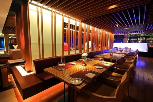 JC Kevin Sathorn Bangkok Hotel Dining Photos