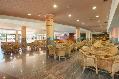 Ponient Dorada Palace by PortAventura World Espaces publics Photos