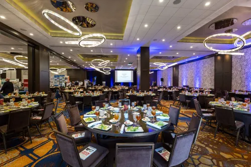 The Westin Cleveland Downtown Restauration Photos