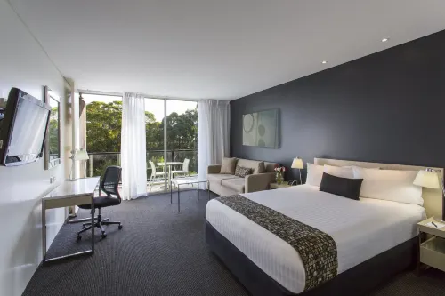 Best Western Plus Apollo International Hotel Photos