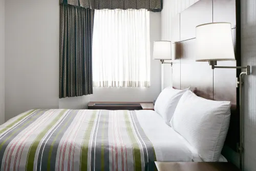 Club Quarters Hotel in San Francisco Photos