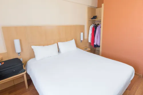ibis Dunkerque Centre Photos