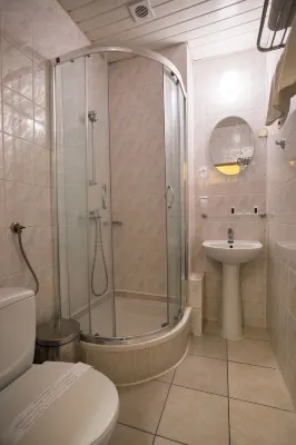 Hotel Kapitan Photos
