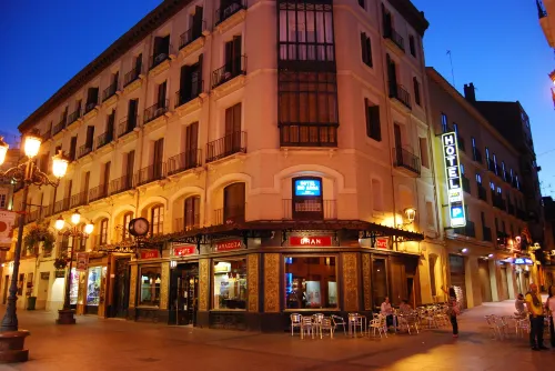 Hotel Rio Arga Extérieur Photos