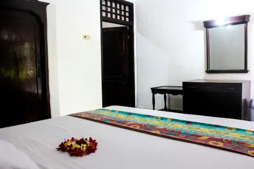 Berlian Beach Inn Kuta Photos