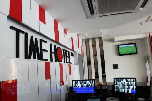 Time Hotel Area Publik Photos
