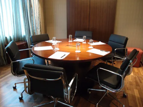 Wharney Hotel Business Facilities Photos