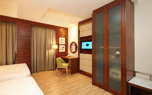 Hotel Six Seasons @ Mid Valley Camere Photos