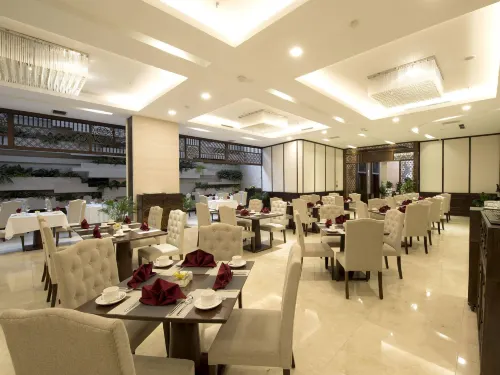 Muong Thanh Grand Hanoi Centre Makanan Photos