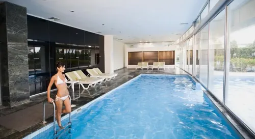 Nirvana Cosmopolitan Hotel - Convention & Sports Center Relaksasi & Rekreasi Photos
