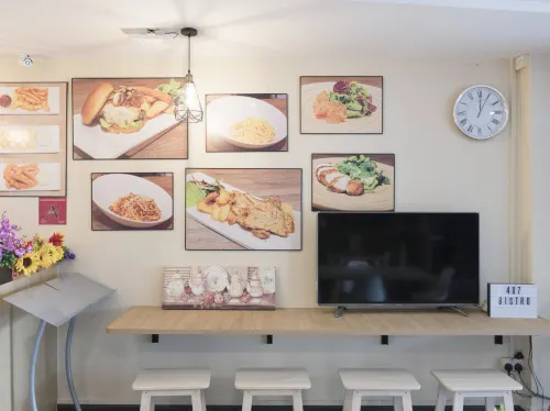 The Noble Hotel Dining Photos