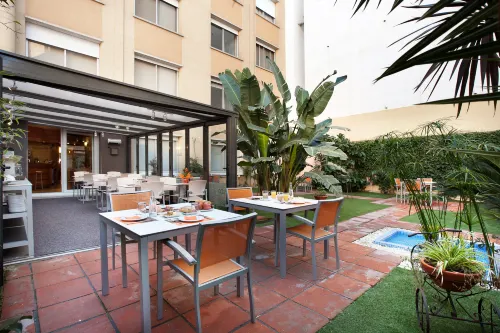 Aparthotel Silver Dining Photos