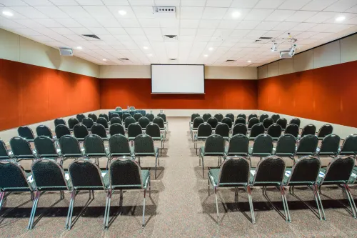 Crowne Plaza Alice Springs Lasseters Business Facilities Photos
