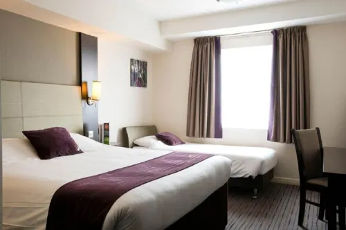 Premier Inn London Kings Cross Photos