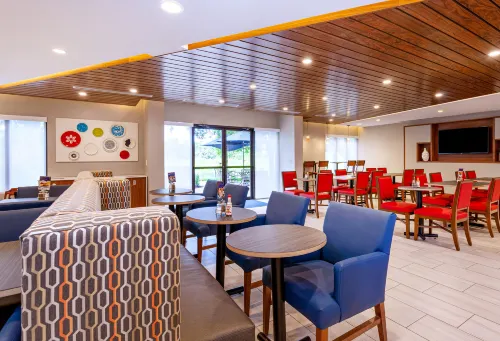 Holiday Inn Express Tampa-Brandon Public Areas Photos