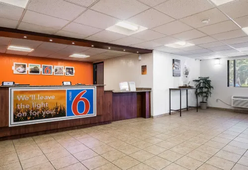 Prospect Heights, IL Public Areas Photos
