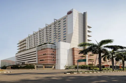 HARRIS Hotel & Conventions Kelapa Gading - Jakarta Eksterior Photos