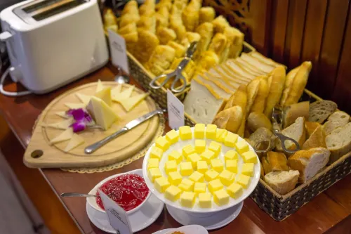Hanoi E Central Luxury Hotel & Restaurant Ăn uống Photos