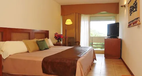 Hotel Raices Esturion Photos