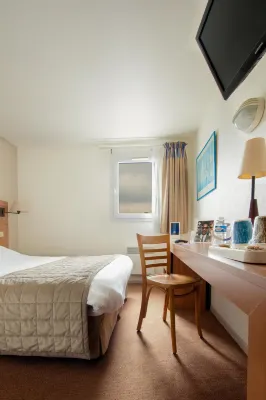 Sure Hotel by Best Western Calais Coquelles Tunnel s/ Manche Photos