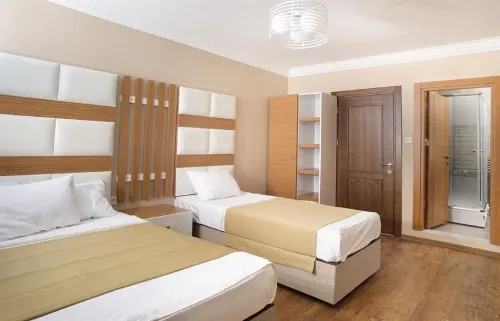 La Pazza Suites Photos