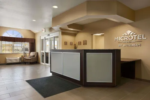 Microtel Inn & Suites by Wyndham Pecos Area Publik Photos
