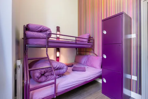 Safestay London Kensington Holland Park Photos