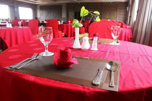 The Golden Bay Hotel Batam Business Photos