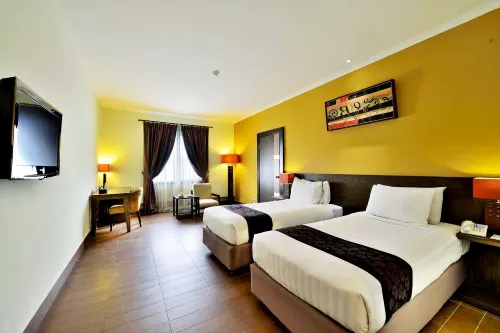 Dafam Hotel Cilacap Photos